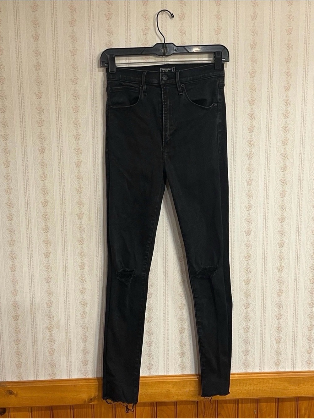 Black High-Rise Skinny Jeans